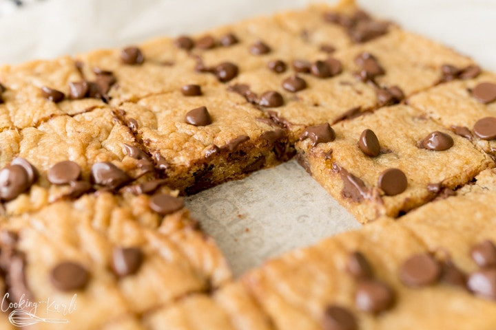 blonde brownies after baking