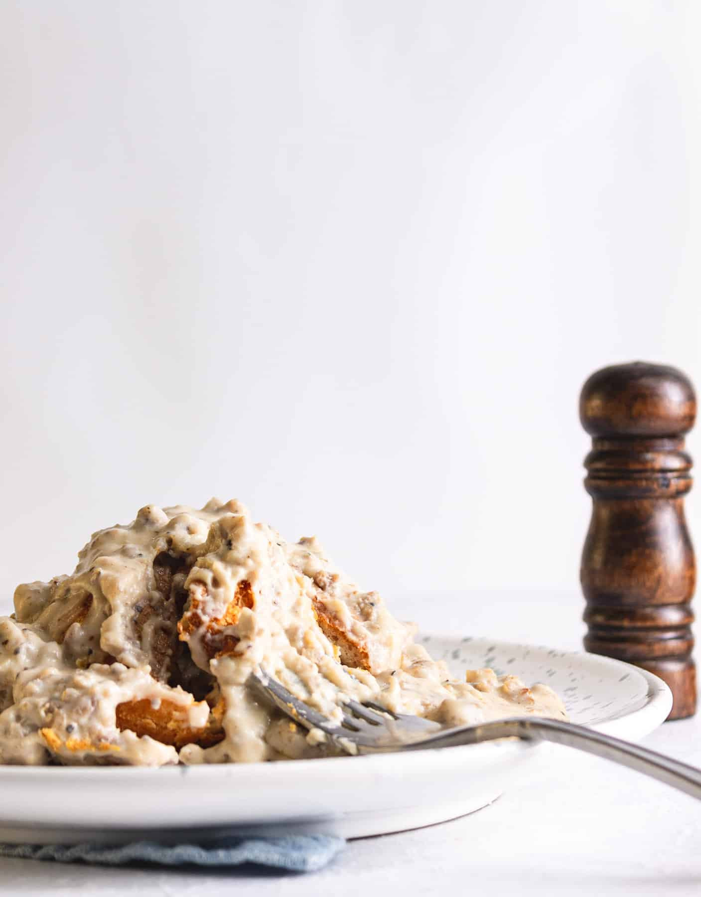 Pioneer Woman Biscuits and Gravy Recipe: The Ultimate Comfort Food