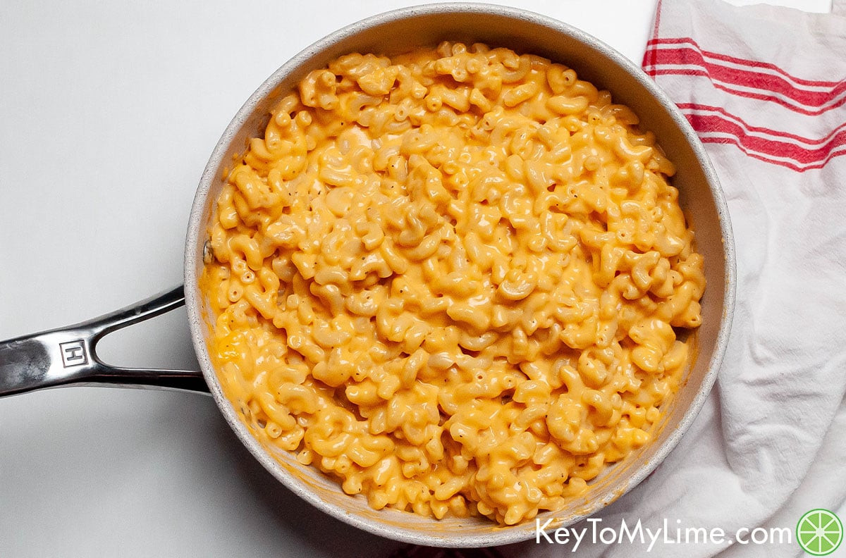 A fully cooked Pioneer woman mac and cheese dish inside of a pot.