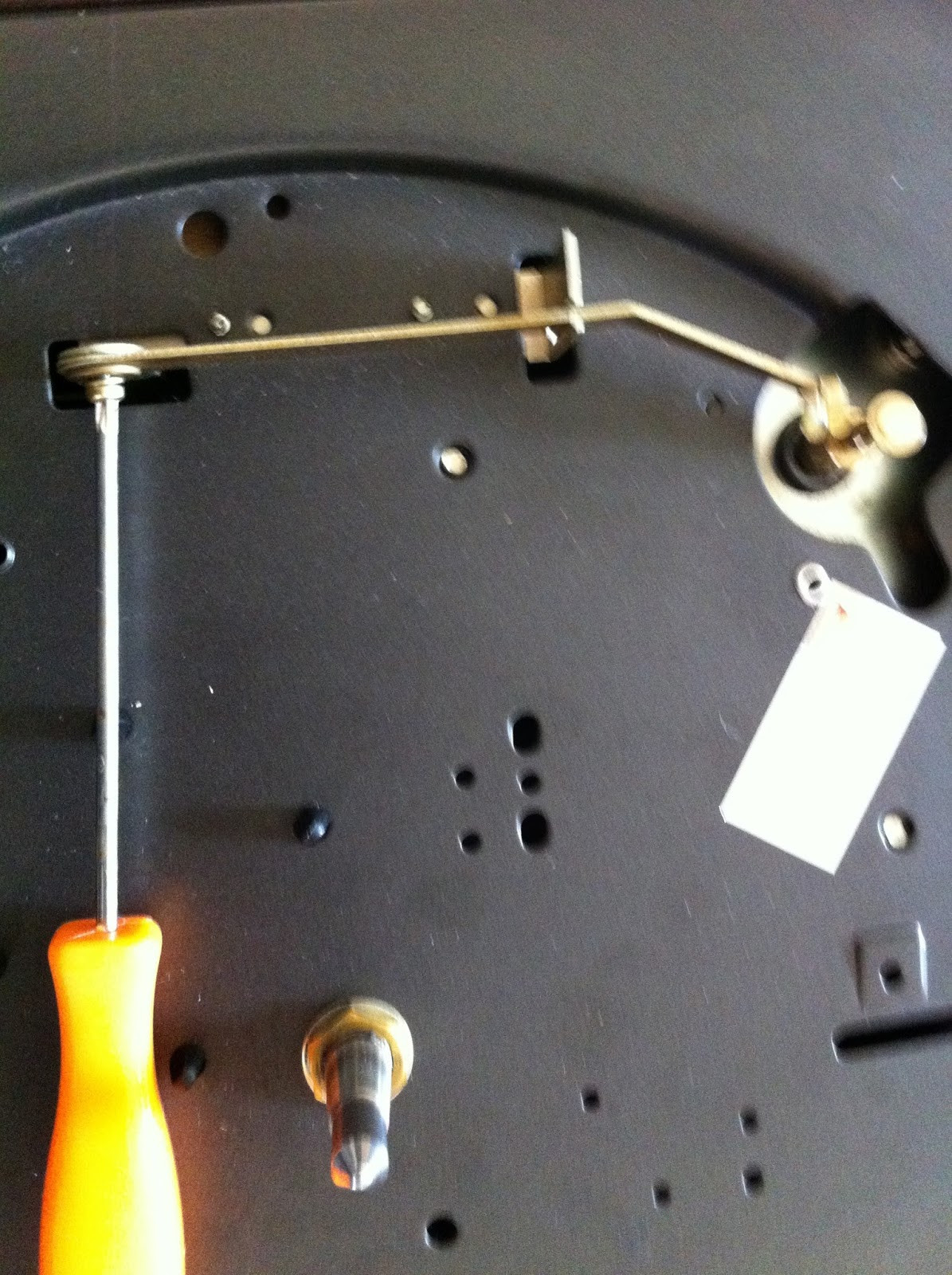 Speed selector mechanism on Pioneer PL-12D, showing belt misaligned between speed settings.
