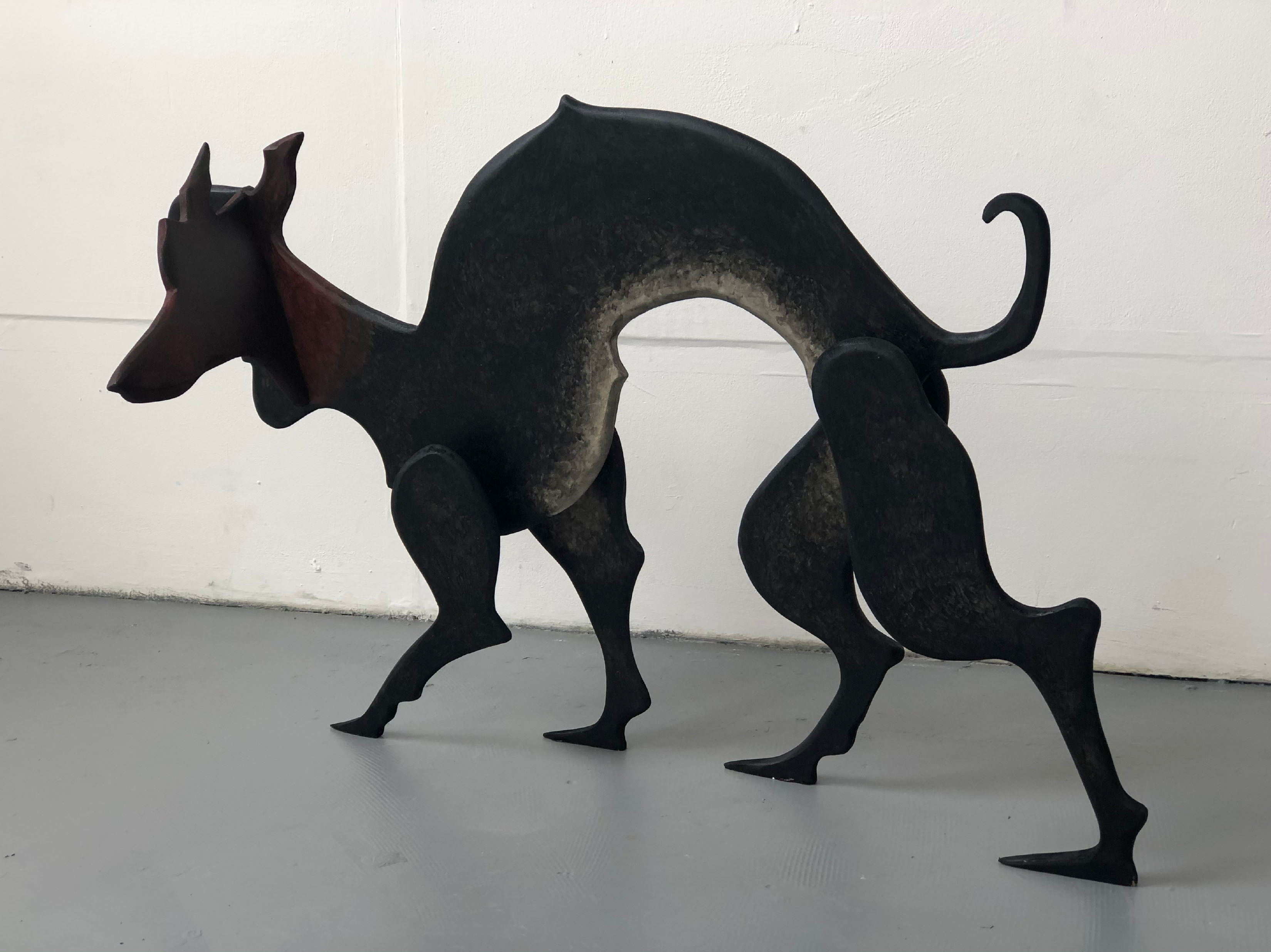 Salvatore Pione, LEAVING DOG – 2021- Acrylic and wax on wood – 88x150x35 cm